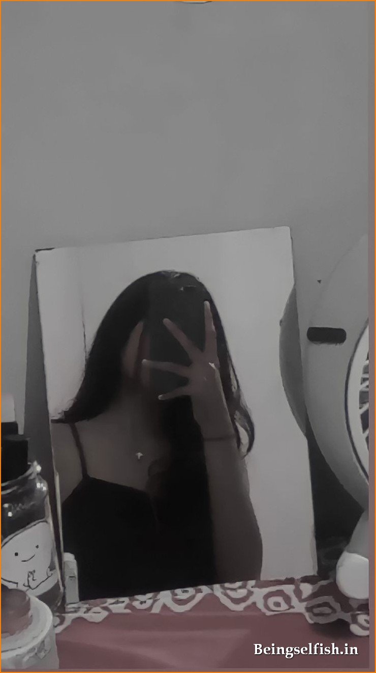 instagram mirror selfies